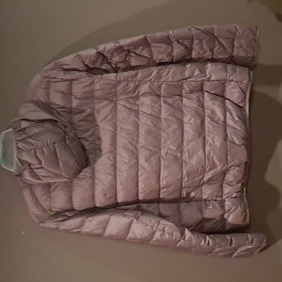 Small Grayish-brown Puffy Jacket - Picture 2 of 2